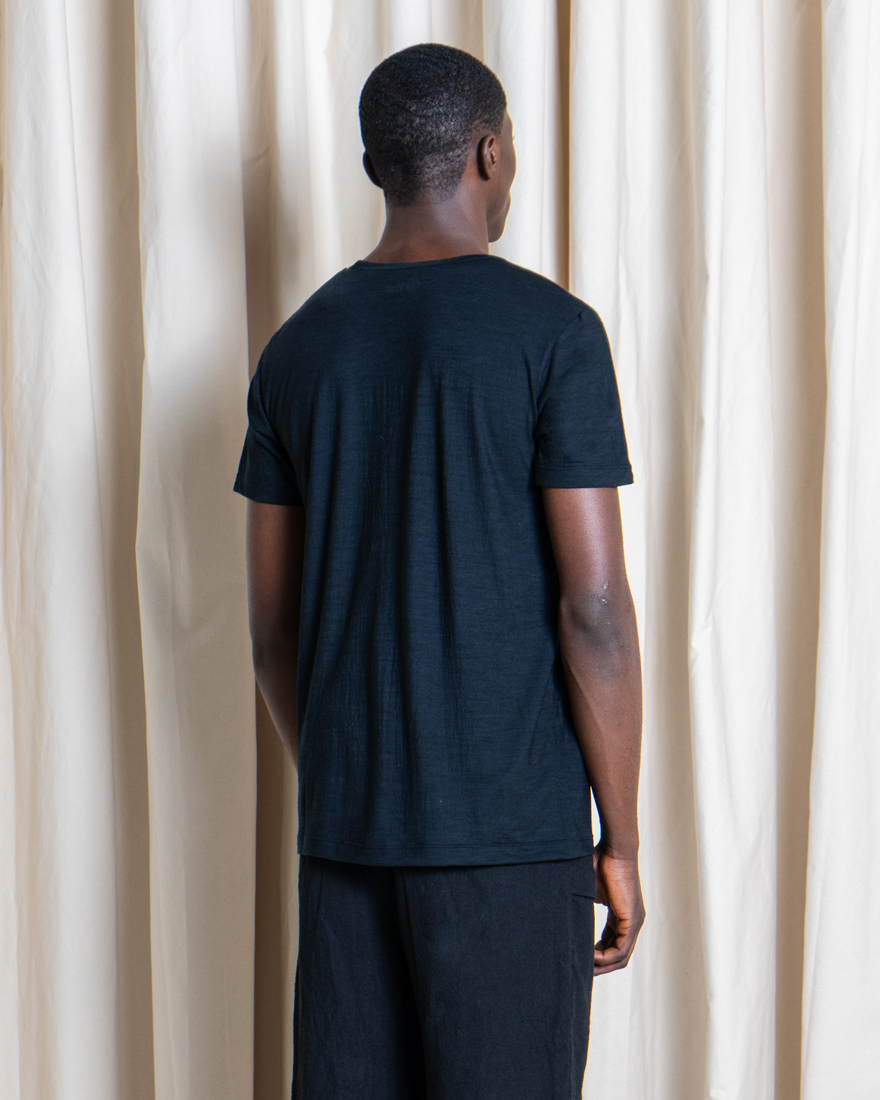 Outlier - Dreamweight T (fit, back)