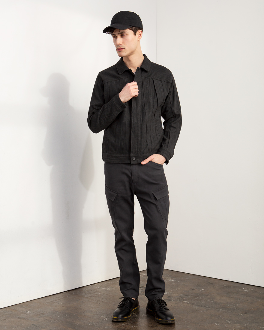 Outlier - Experiment 160 - Dystrong Articulated Jacket (fit, front, closed)