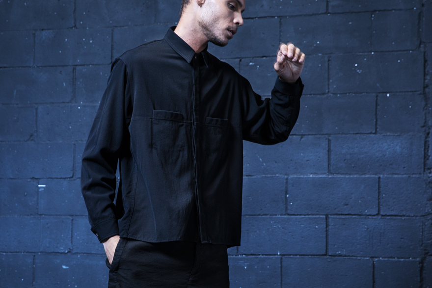 Outlier - Experiment 039 - S120 Two Pocket (story, arm up)