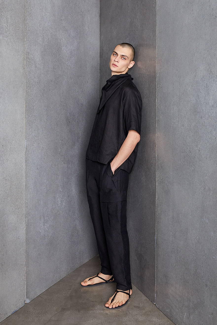 Outlier - Experiment 236 - Ramielight Cowlneck (Story, Wall Lean)