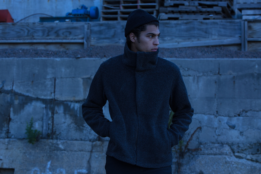 Outlier - Strongwool Funnelneck Fleece (story, dark gray)