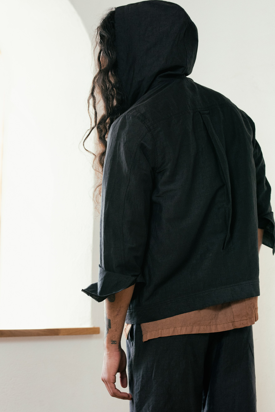 Outlier - Injected Linen Hooded (story, back shot)