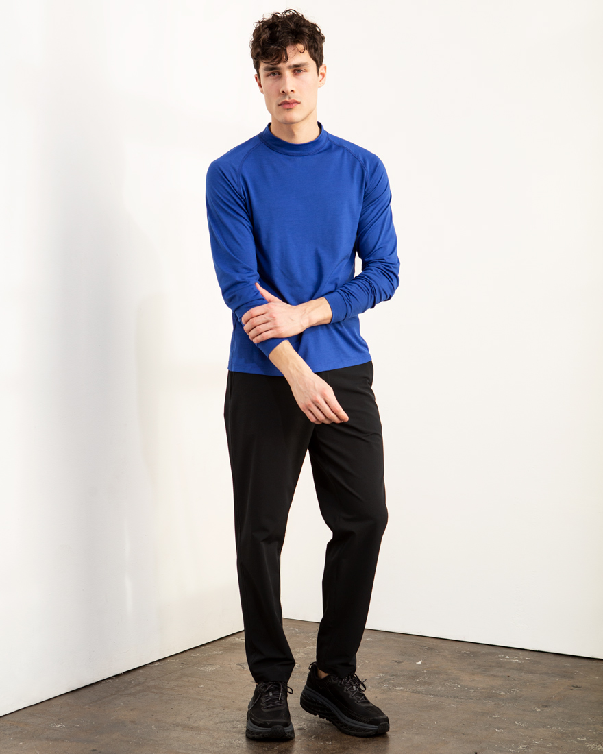 Outlier - Experiment 167 - Runweight Merino Sunneck (fit, front)
