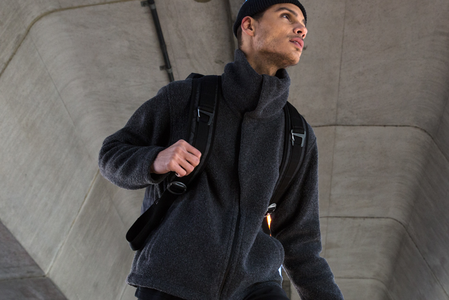 Outlier - Ultrahigh Dufflepack (Action Straps, story)